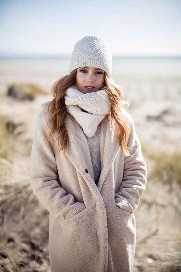 Heat Holders Women's Kalma Infinity Scarves Coral