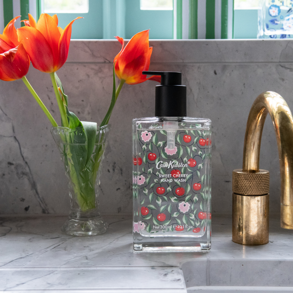 Heathcote & Ivory Sweet Cherry Hand Wash