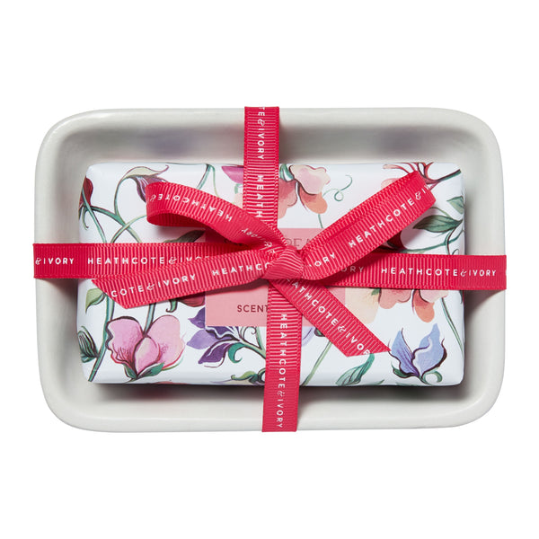 heathcote & ivory Sweet Pea & Honeysuckle Scented Soap on a Dish