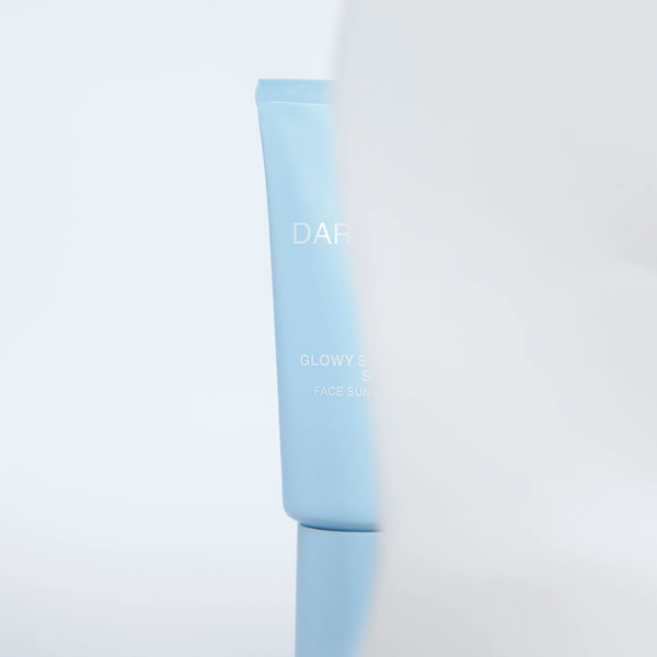 Heaven Scent Darling GLOWY SCREEN SPF 50+