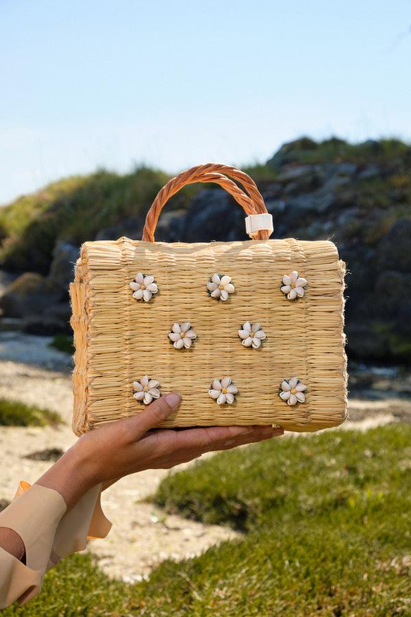 Heimat Atlantica Shella Medium White ICONIC SHELLS