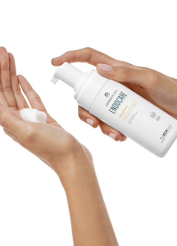 Heliocare ENDOCARE Aquafoam Gentle Cleansing Wash