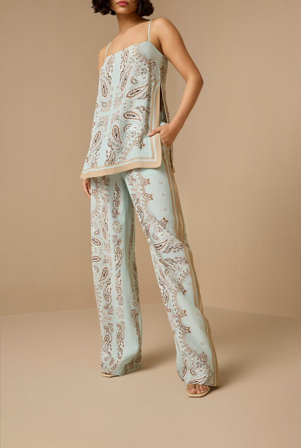 Hemant & Nandita Navi Top