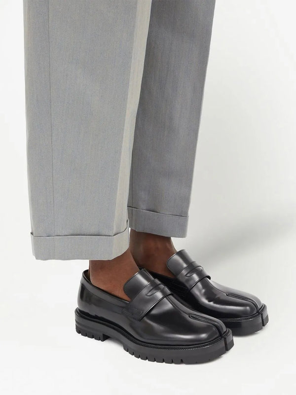 Henrik Vibskov AW25 Tabi County Loafer - Patent Black