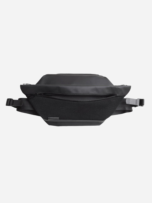 Henrik Vibskov Isarau Obsidian - Black