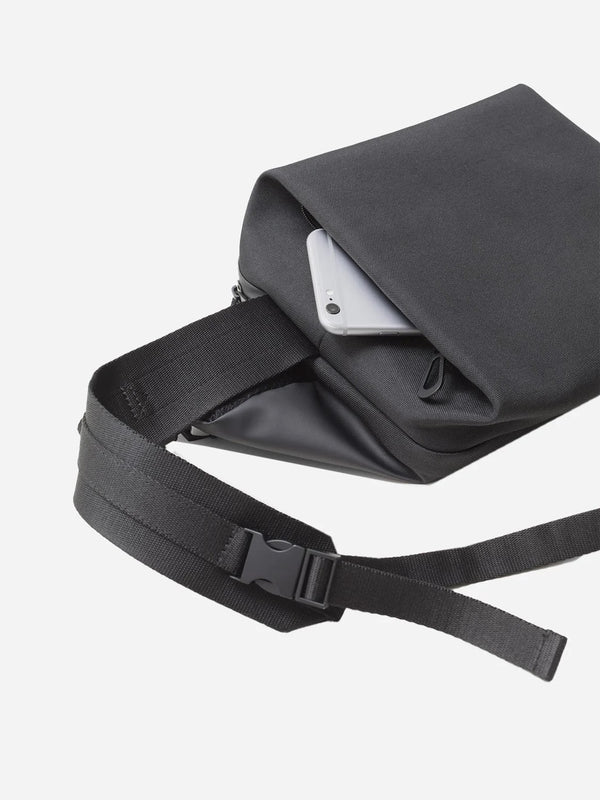 Henrik Vibskov Isarau Obsidian - Black