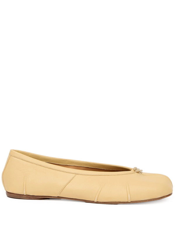 henrik vibskov Pleated Ballerina Tabi - Soft Yellow