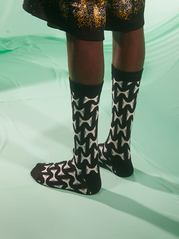 Henrik Vibskov Jazzhands Socks Homme - Black White Hands