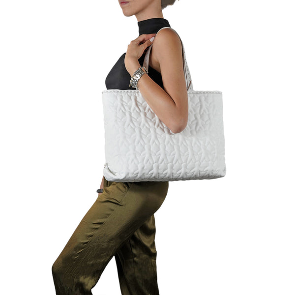 Henry Beguelin Irina Trapunta Omino White