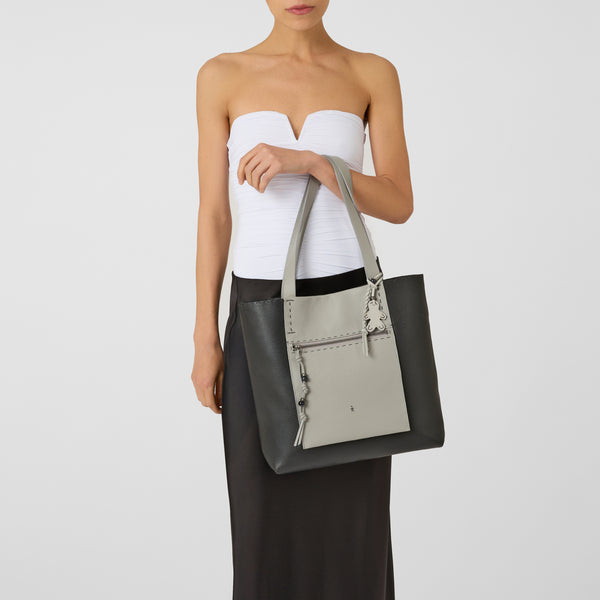Henry Beguelin Isa Pocket M Muflone Chalk White