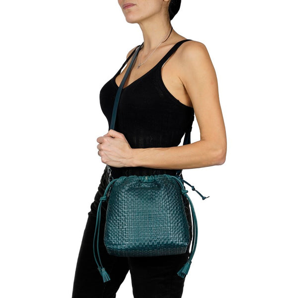 Henry Beguelin Ilizia S Intreccio Irregolare Petrolium