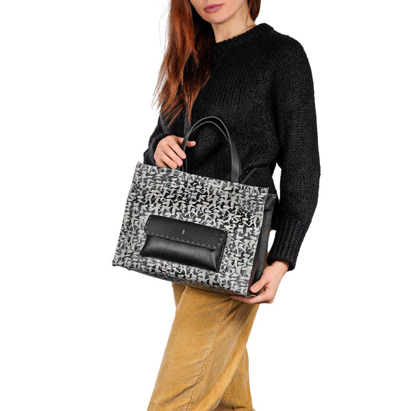 Henry Beguelin Shopping Pocket M Omino Stand Out Black