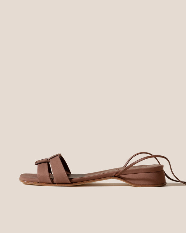 hereu ANCLA chestnut