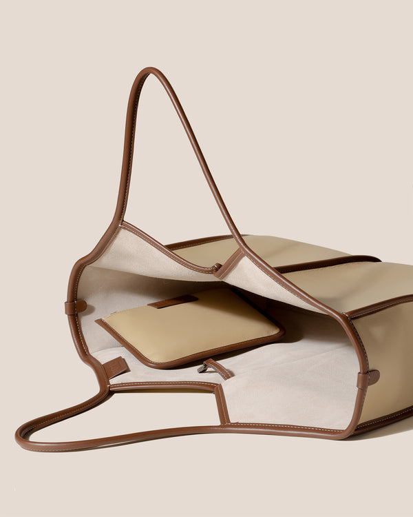 Hereu CALELLA SQUARED MEDIUM LEATHER Natural