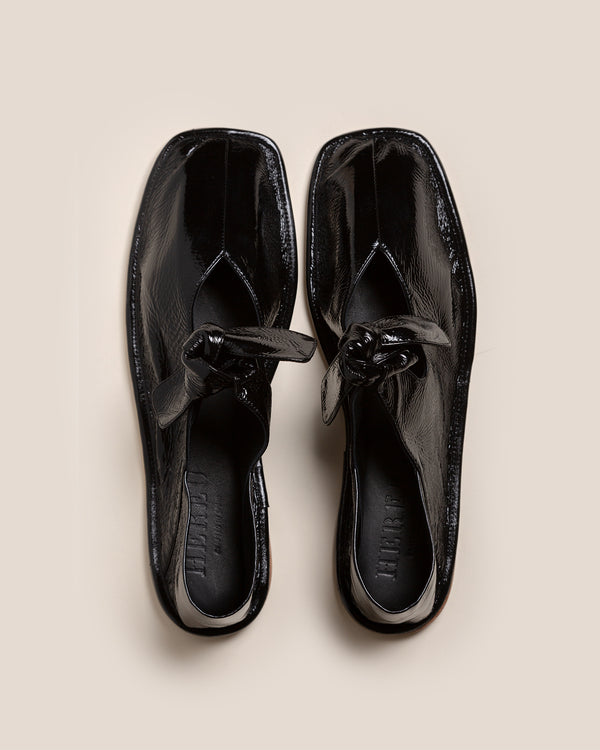 Hereu LLASADA CRINKLED GLOSSY Black