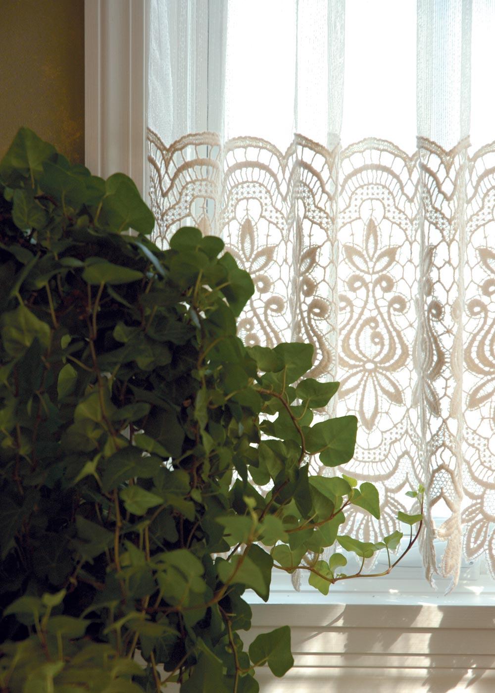 heritage lace Allium Macramé Bolt Lace