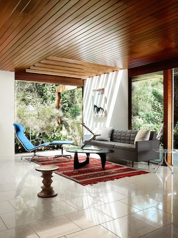 Herman Miller Noguchi Table