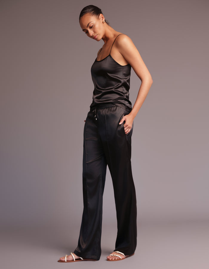 Heroine Sport Girlfriend Pants [BLACK]