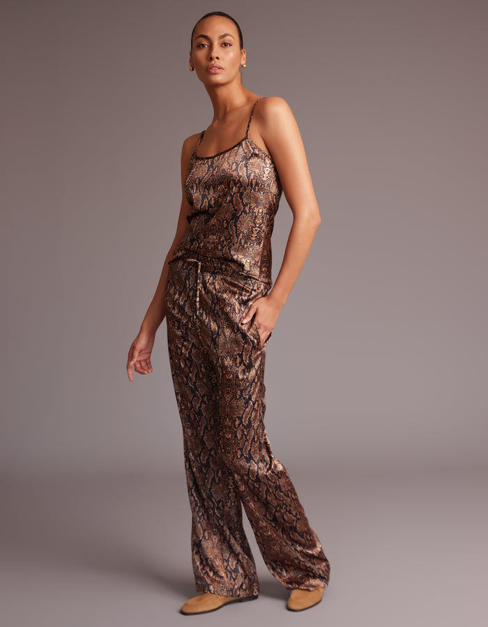 Heroine Sport Girlfriend Pants [Desert Python]