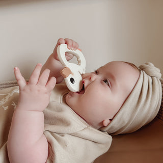 Hevea Kawan Duck Teether In Natural Rubber