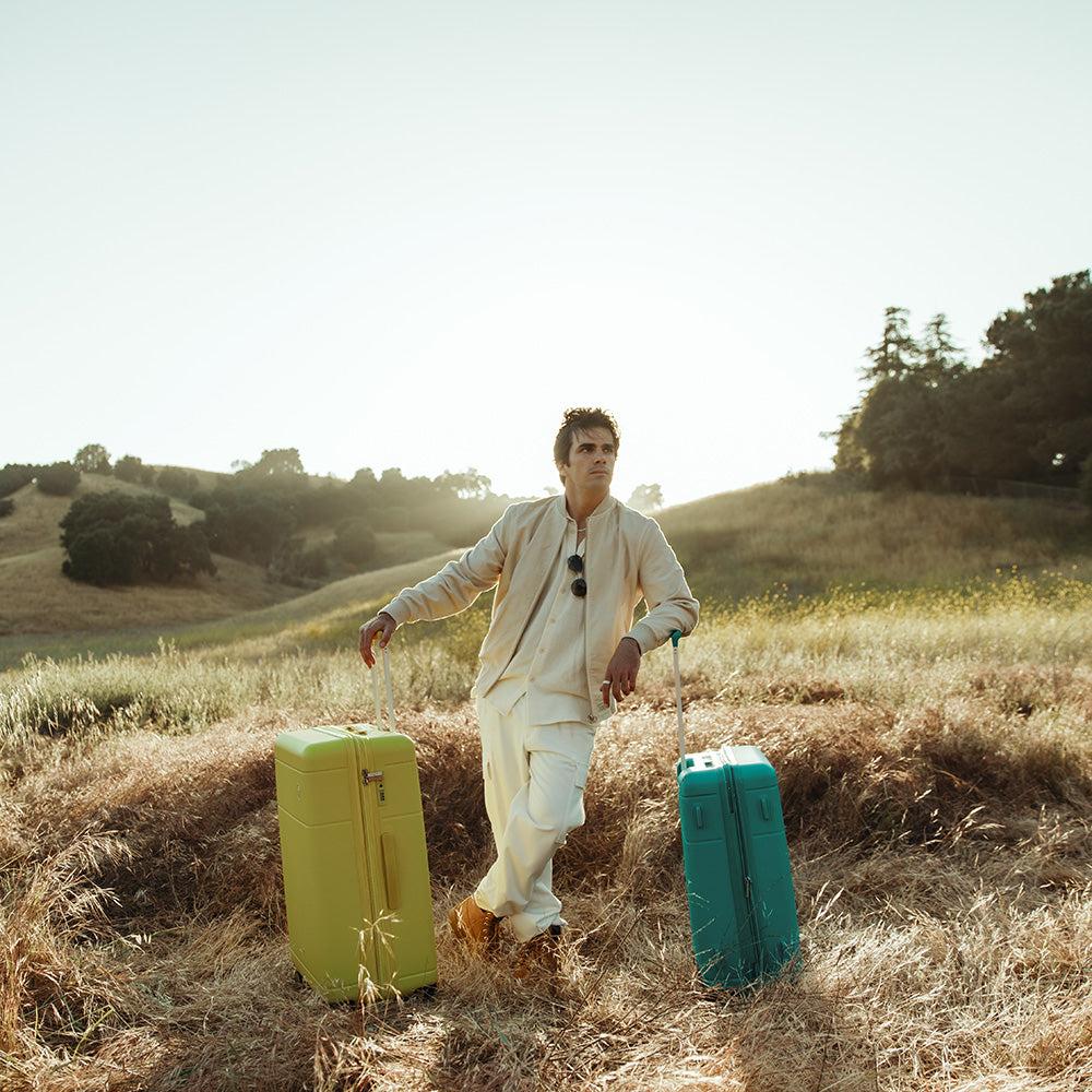 Heys Glo 30 Inch Luggage