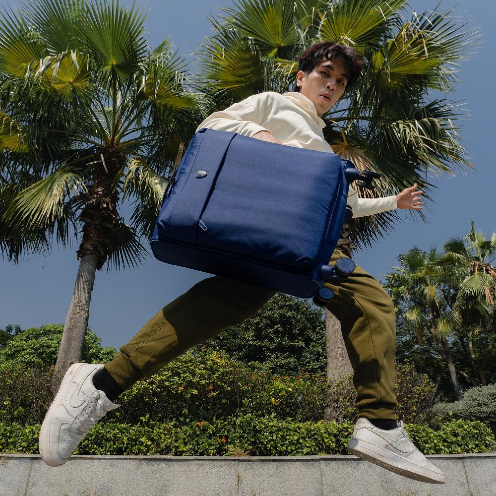 Heys Xero Elite 2.0 21 Inch Carry On Luggage | World's Lightest Luggage