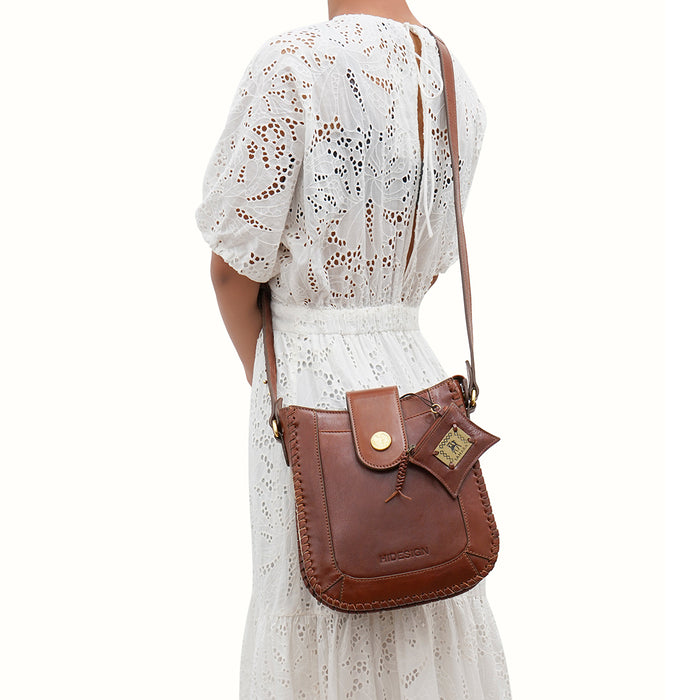 Hidesign BERBER 02 SLING BAG Tan