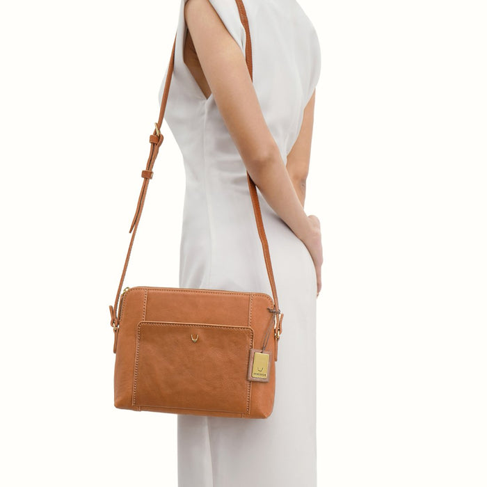 hidesign NAVIGLI 02 SLING BAG Tan