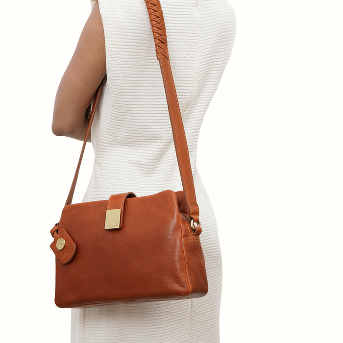 hidesign RESORT 01 CROSSBODY Tan