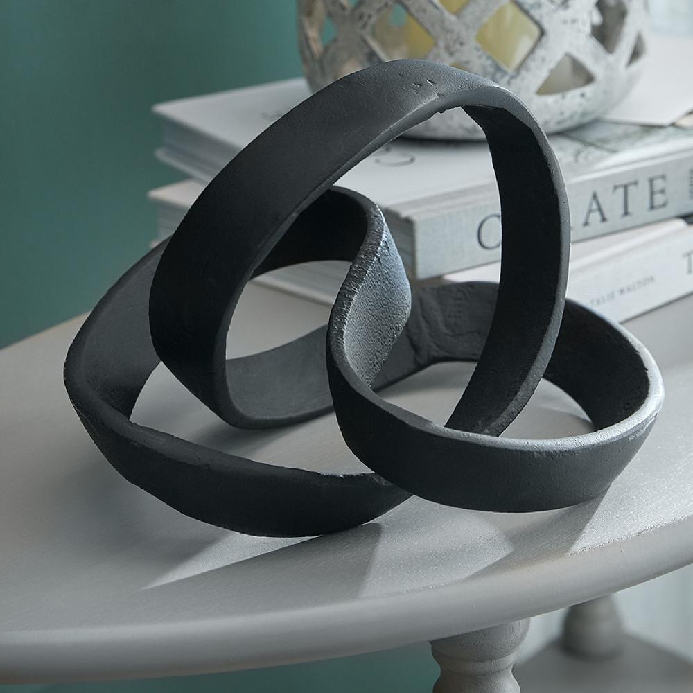 hill interiors Black Cast Knot Ornament