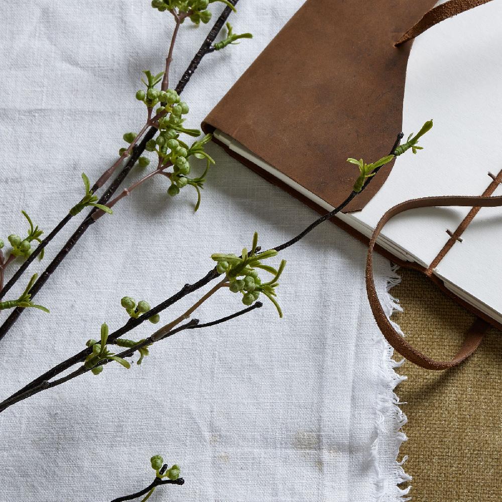 hill interiors Green Berry Willow Stem