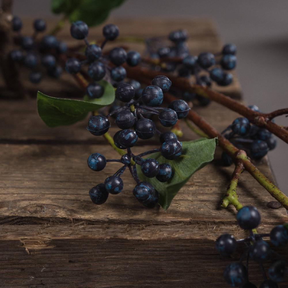 Hill Interiors Viburnum Berry