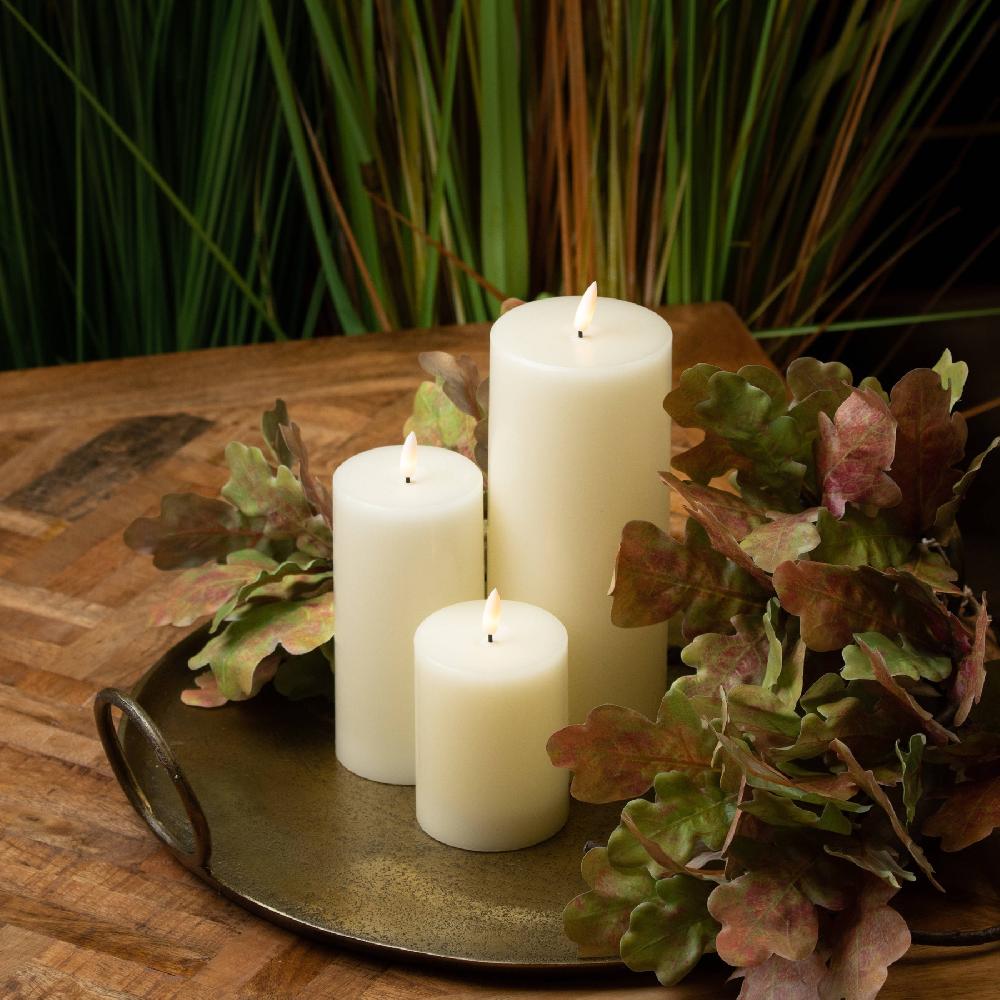Hill Interiors Luxe Collection Natural Glow 3 X 4 LED Cream Wax Candle