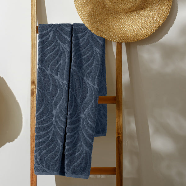 himêya Himeya Fashion Sculpted Leaves 500 GSM Bath Towel - Evening Blue