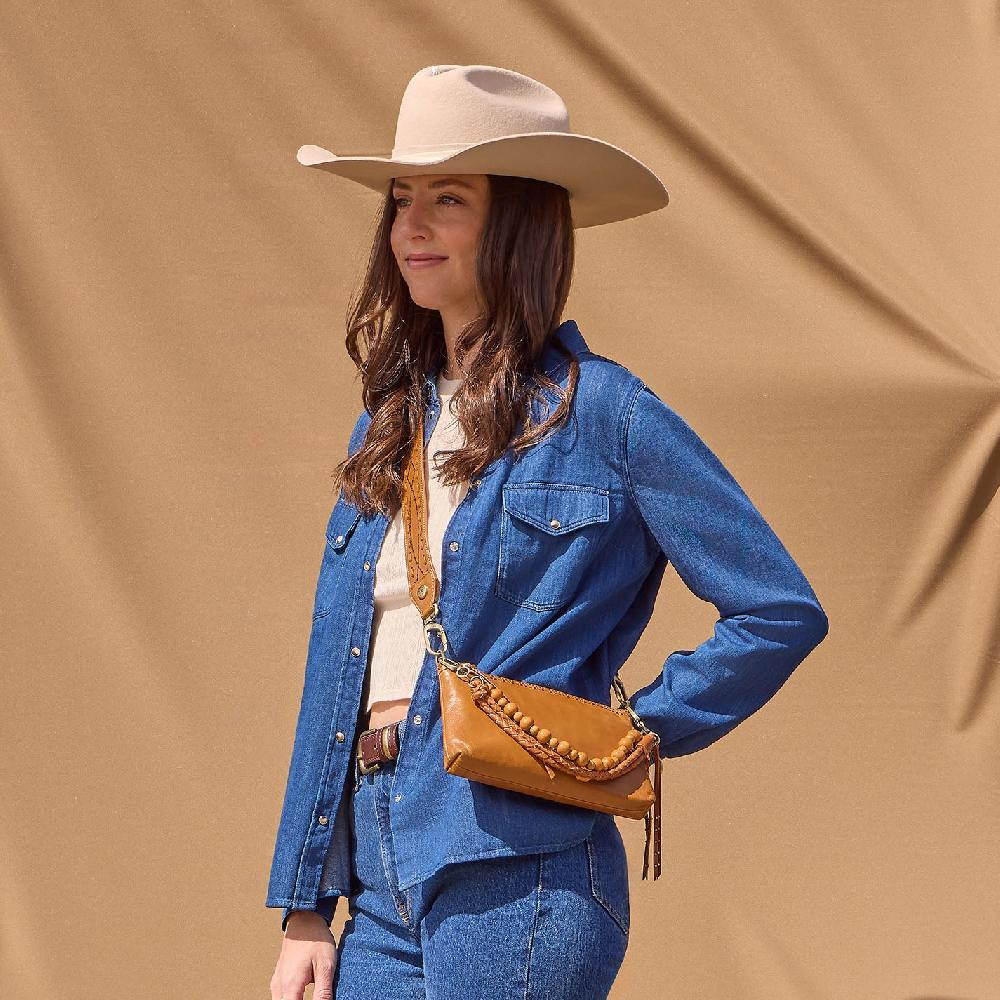 Hobo Country Road Guitar Strap Polished Leather| Truffle