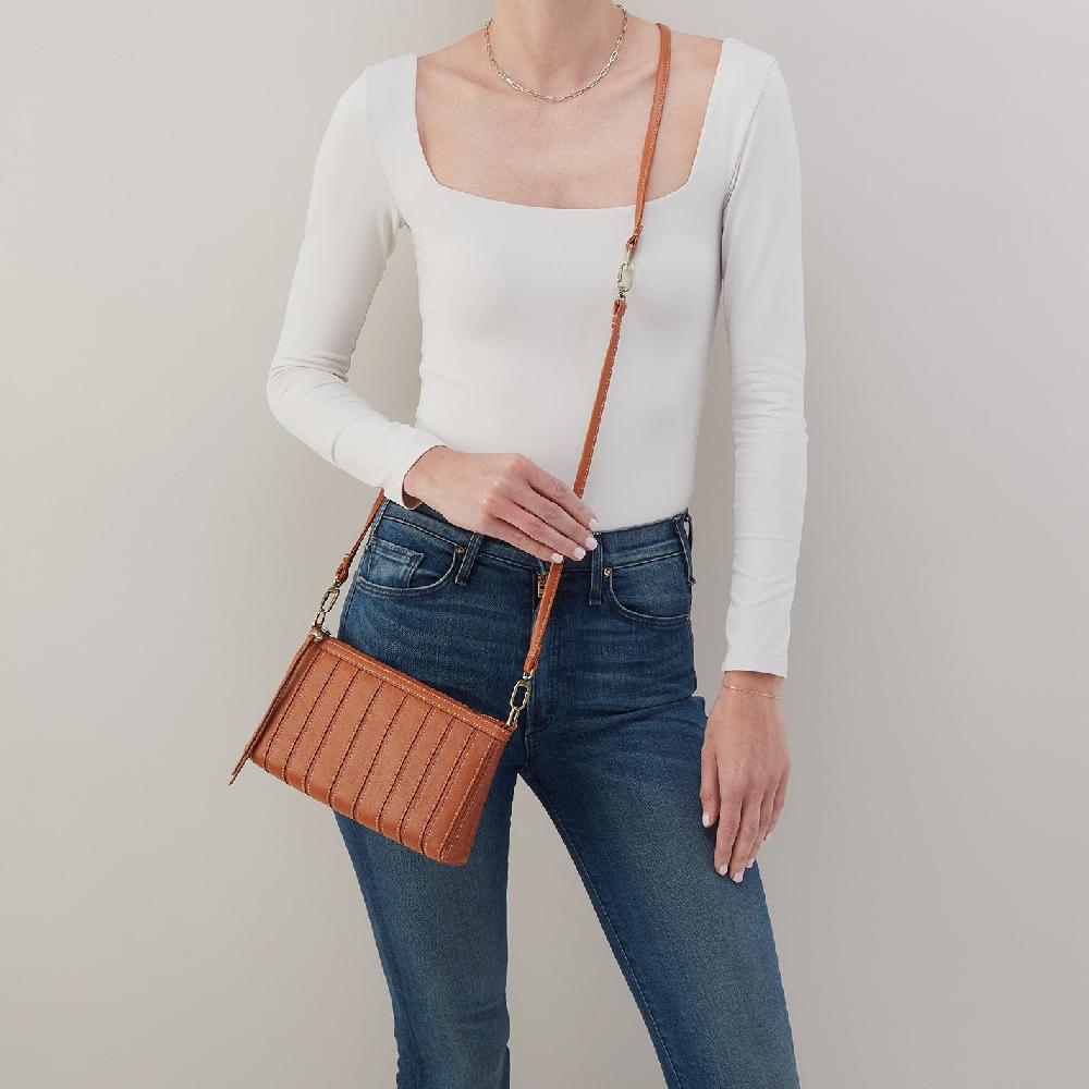Hobo Darcy Crossbody Smooth Leather| Burnished Caramel