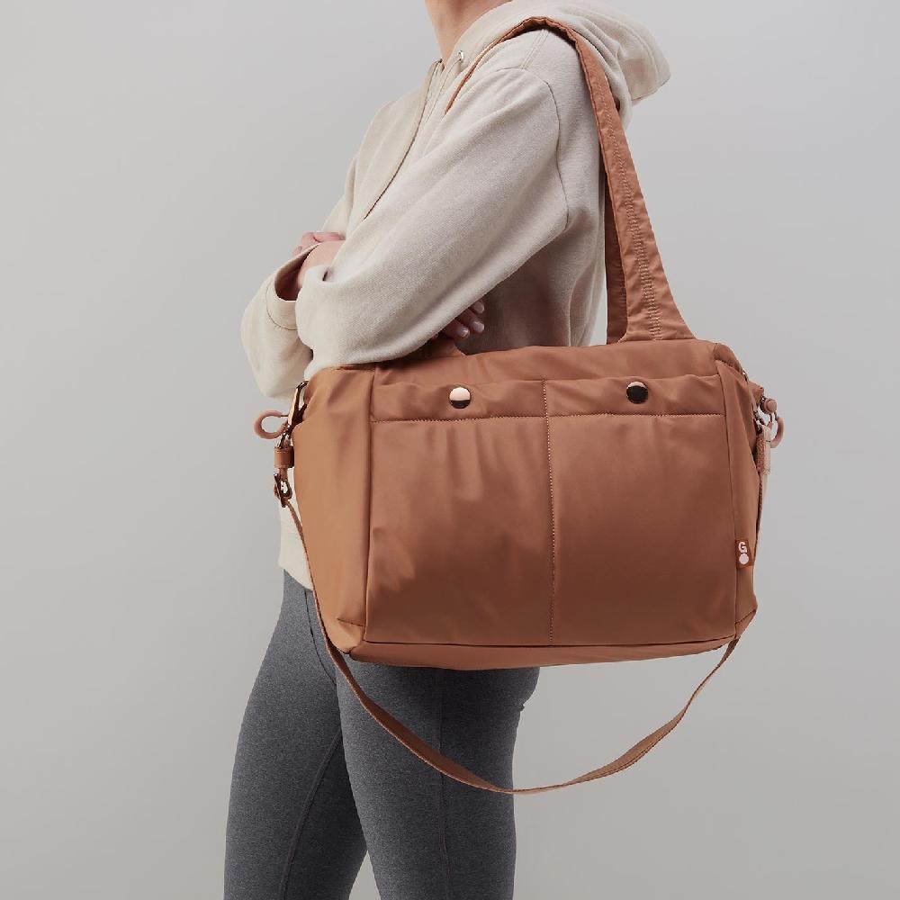 Hobo All In One Tote CaRefiber Recycled Nylon| Teal