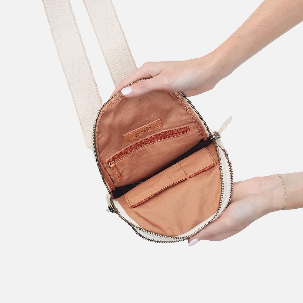 Hobo Cass Sling Pebbled Leather| Cream