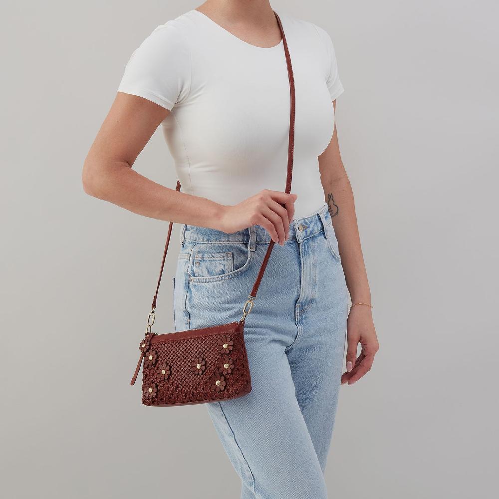 Hobo Darcy Crossbody Woven Leather| Chestnut