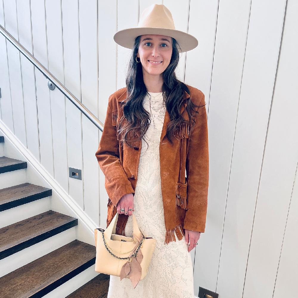 Hobo Feather Bag Swag Buffed Leather| Hazel