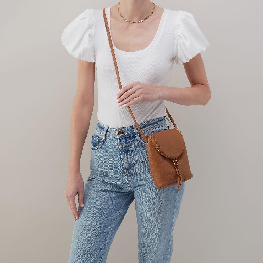 Hobo Fern Crossbody Pebbled Leather| Warm Honey
