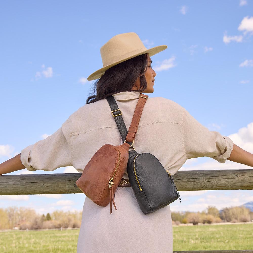 Hobo Fern Sling Buffed Leather| Burnished Saddle