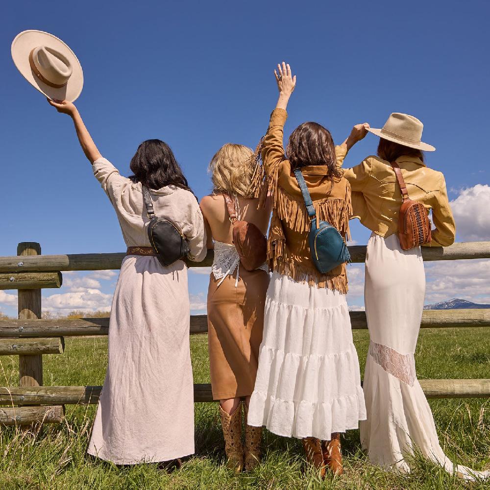 Hobo Fern Sling Pebbled Leather| Peacock Feather