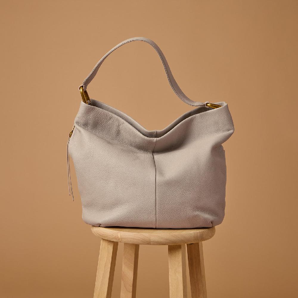 Hobo Harley Hobo Pebbled Leather| Taupe