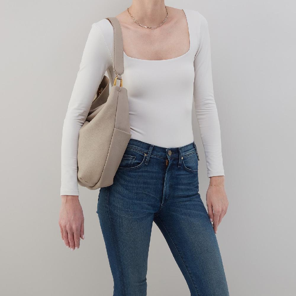 Hobo Harley Hobo Pebbled Leather| Taupe