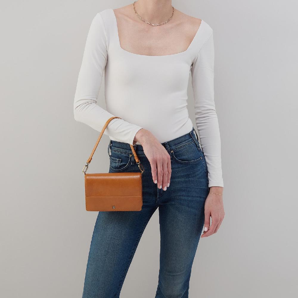 Hobo Jill Crossbody Polished Leather| Natural