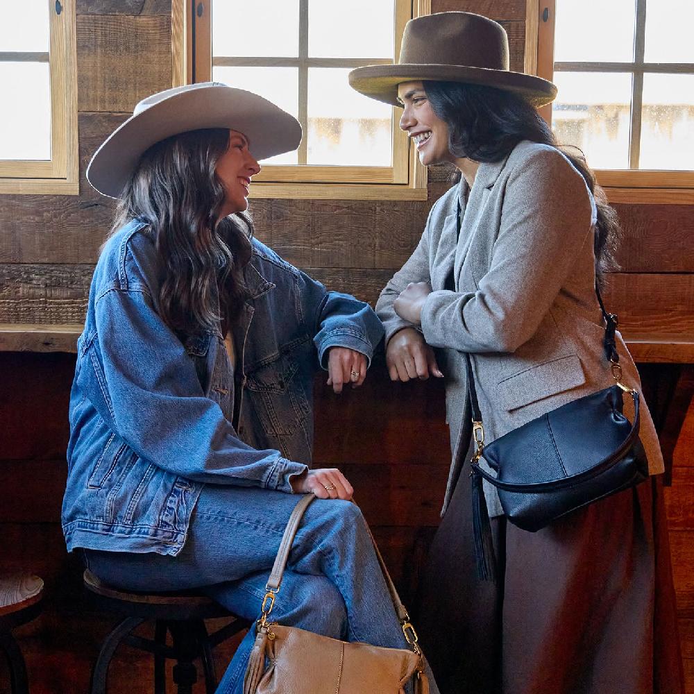 Hobo Kori Crossbody Pebbled Leather| Black