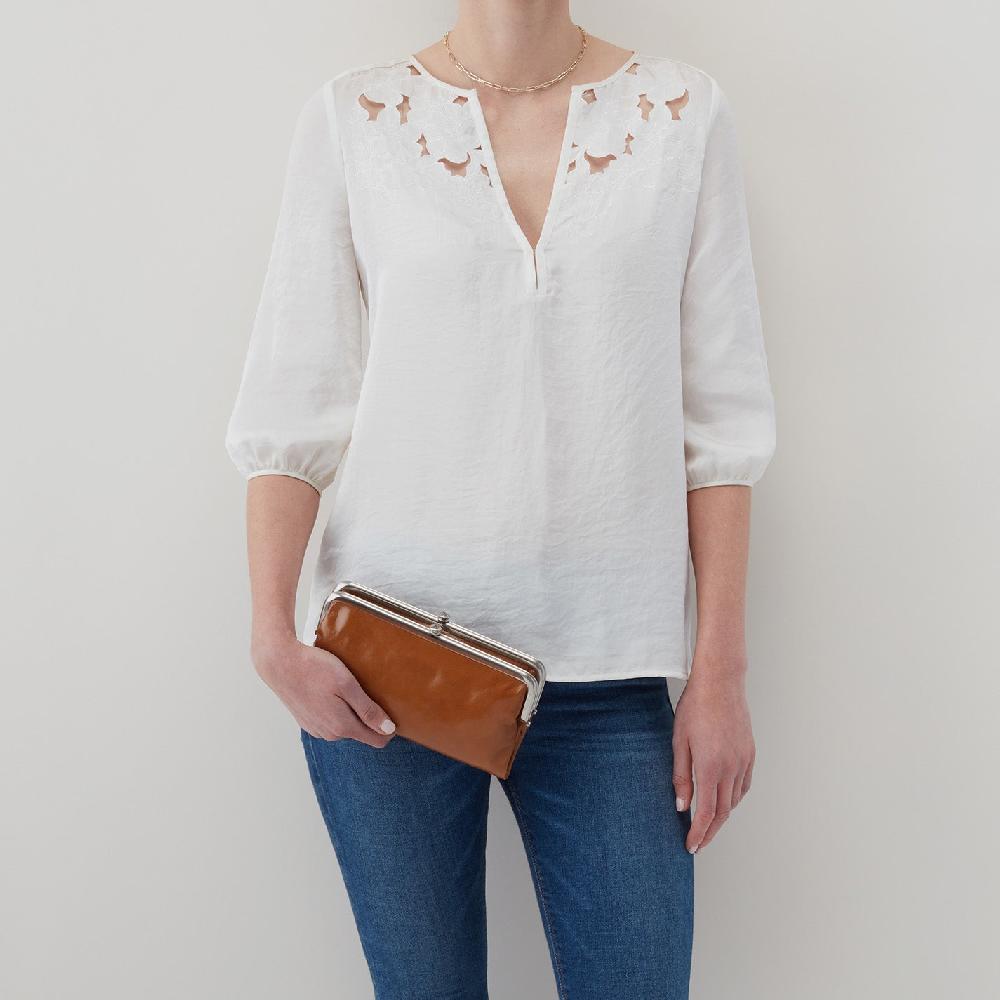 Hobo Lauren Clutch-Wallet Polished Leather| Truffle