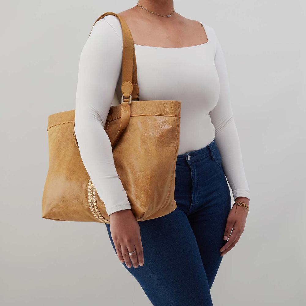 Hobo Romy Max Tote Buffed Leather| Whiskey