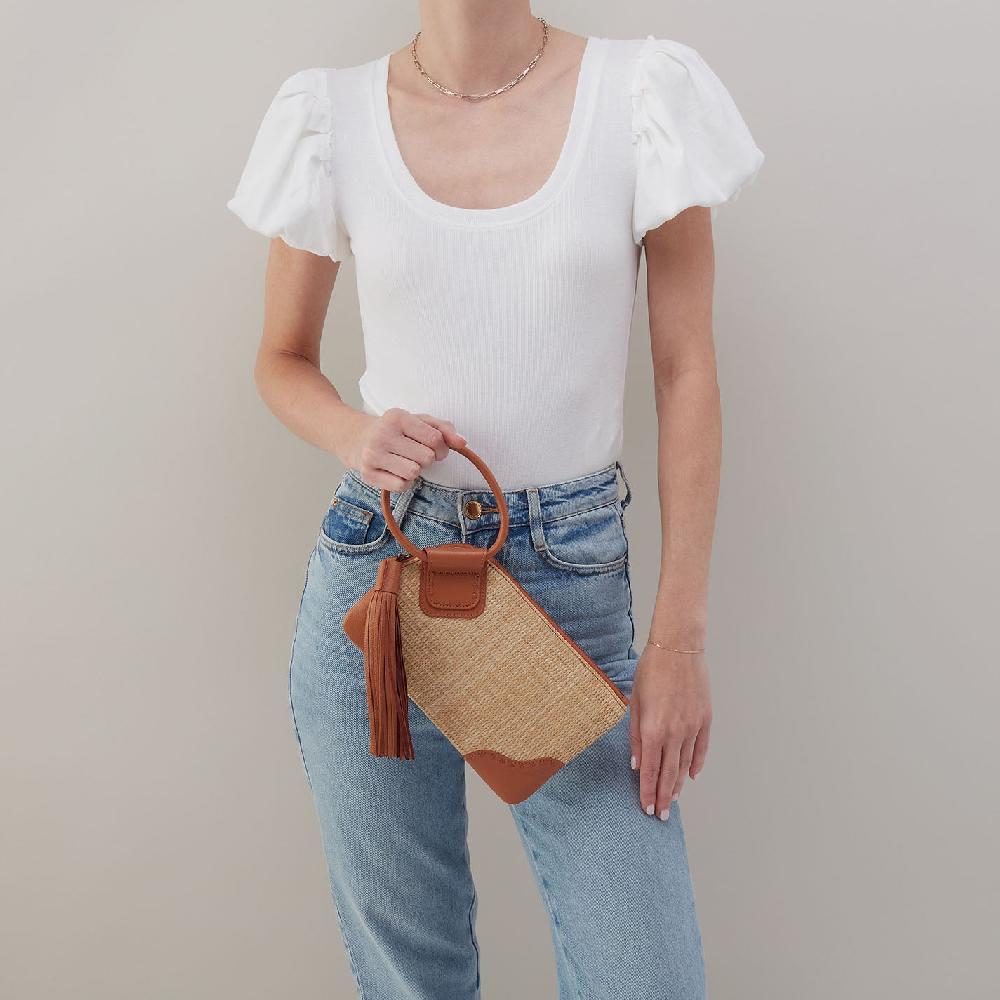 Hobo Sable Wristlet Woven Straw| Natural Straw